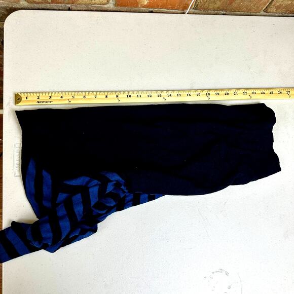 DKNY Women's Blue/Navy Striped Crew Neck Pullover Sweater Size appx M/L P - Picture 5 of 7